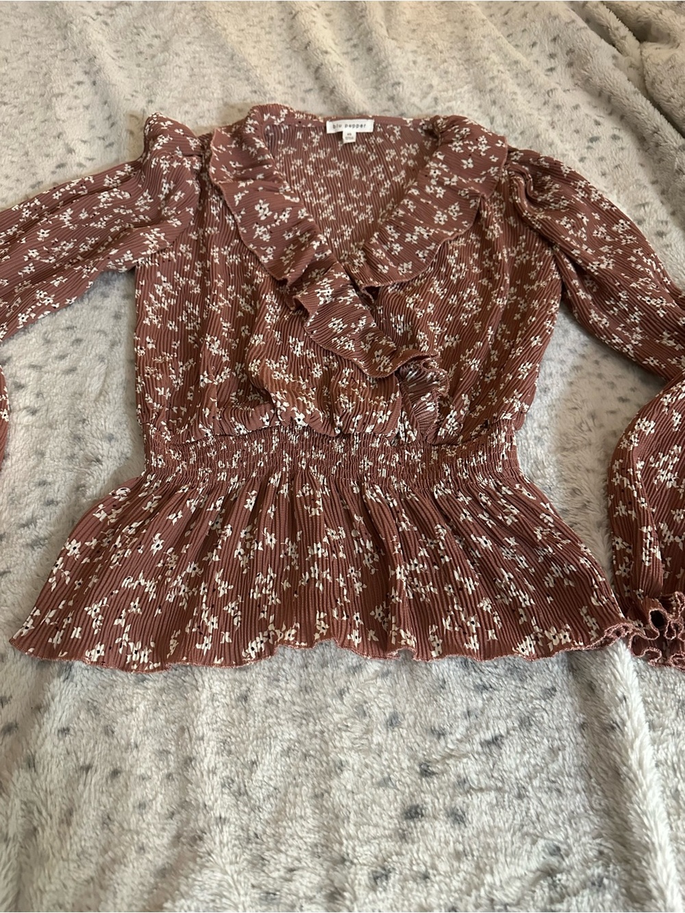 Blu Pepper Mauve Brown Floral Ruffled Smocked Blouse
